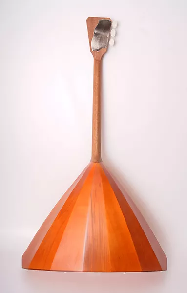 BK-BB-M Балалайка бас, 3-струнная, корпус - клен, 1-й категории, Doff