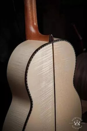 "High Wave AS N" Классическая гитара из массива, NewTone, HWASN