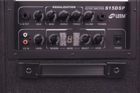 S-15DSP Комбик гитарный с цифровыми эффектами15Вт LEEM