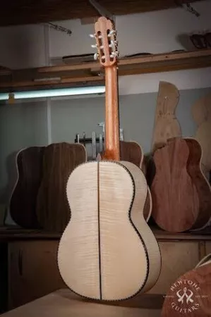 "High Wave AS N" Классическая гитара из массива, NewTone, HWASN