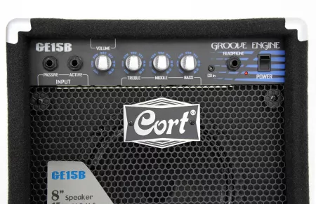 GE15B-EU GE Series Басовый комбоусилитель, 15Вт, Cort