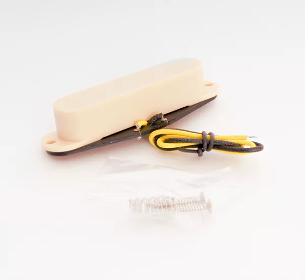 BS-02AMiddle-IVY Звукосниматель магнитный, сингл, средний, слоновой кости, Belcat