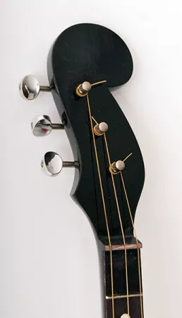 F302-N Домра альт, 3-струнная, 3-й категории, Doff
