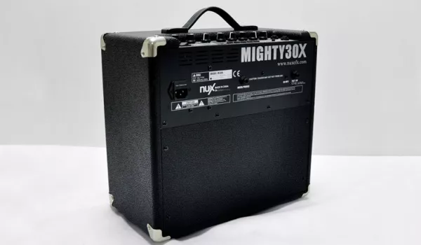 Mighty-30X Цифровой гитарный комбоусилитель Nux Cherub