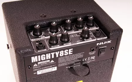 Mighty8SE Комбоусилитель гитарный, Nux Cherub
