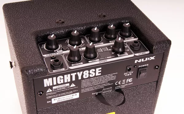 Mighty8SE Комбоусилитель гитарный, Nux Cherub