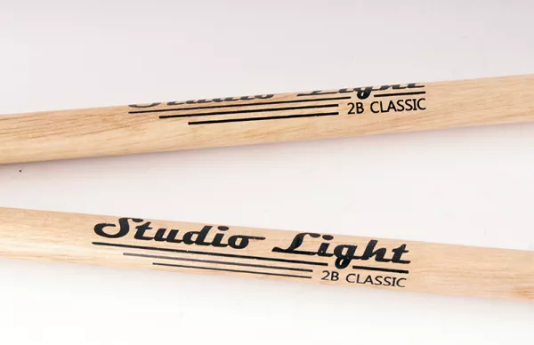 SL2BN Studio Light 2В Барабанные палочки, нейлоновый наконечник, Leonty