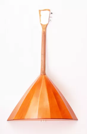 F204-N Балалайка альт, 3-струнная, 3-й категории, Doff