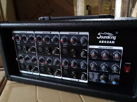 ZH0602D12LS Комплект акустической системы, микшер, микрофон, кабели, 2х200Вт, Soundking