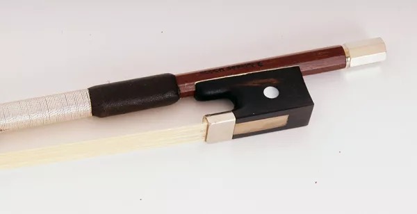 B16-3/4 Скрипка в футляре со смычком Strunal