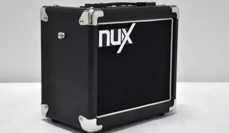 Mighty-8 Цифровой гитарный комбоусилитель Nux Cherub