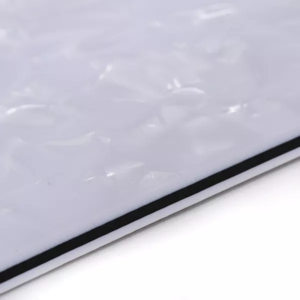 Пикгард для 5-струнной бас-гитары Jazz Bass, 4 слоя, белый перламутр, Musiclily, MX1394WP  рис.2 