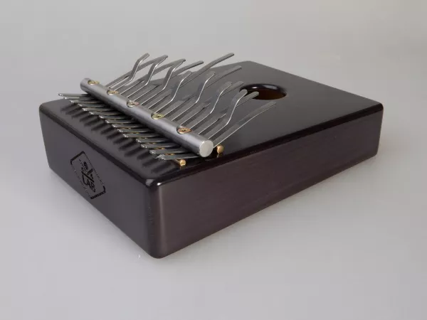 Калимба каримба 15, Nunga, средняя, черная, Kalimba LAB, KL-A-K15MNPM-D  рис.2 