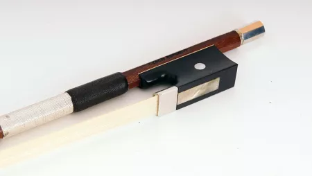 B16-1/4 Скрипка в футляре со смычком Strunal