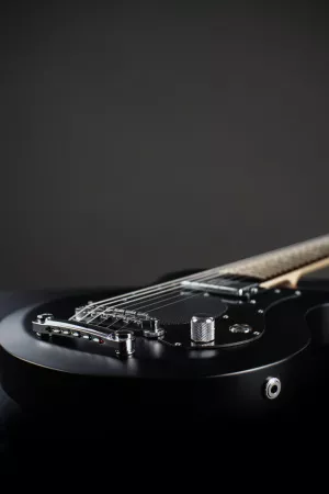 LTG1 Тревел электрогитара, черная, MIG Guitars, LTG1-BL24